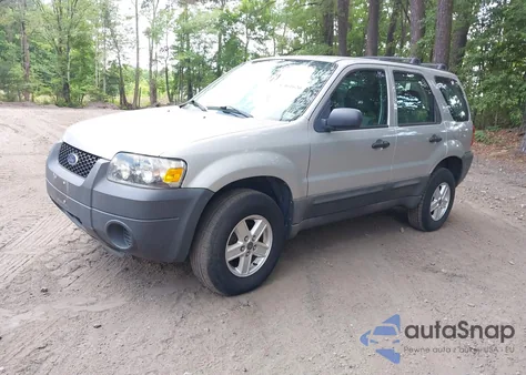 2005 Ford Escape Xls from USA, damaged, VIN 1FMYU92Z75KC79512